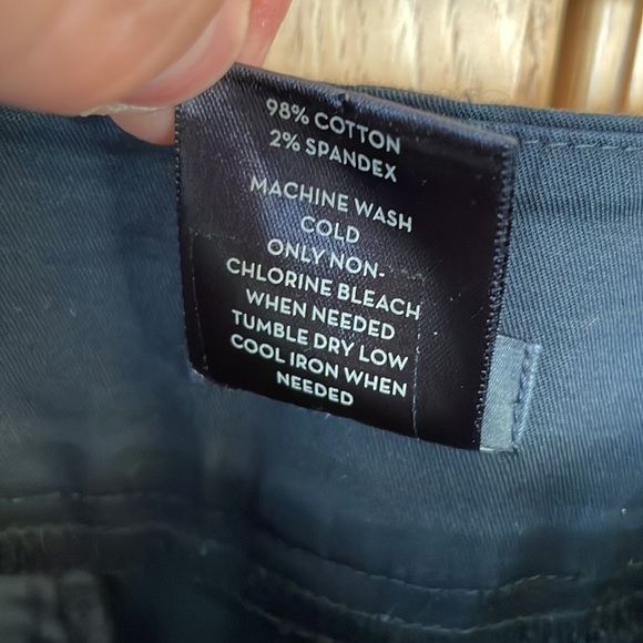 Ann Taylor Signature Pants size 8 - Picture 4 of 7